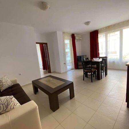 Sunrise Apartments, Pomorie Luaran gambar